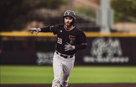 Texas Tech's Robin Villeneuve